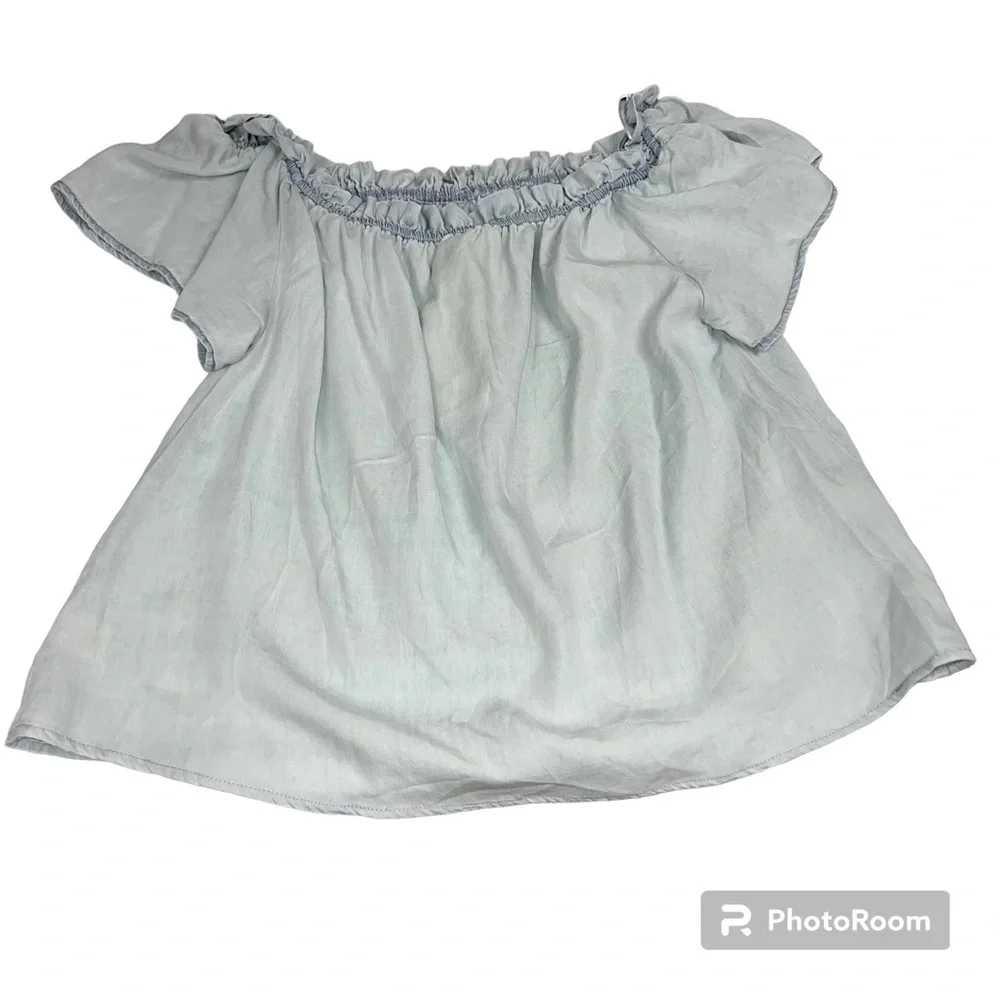 thread & supply chambray off shoulder shirt size medium NWT